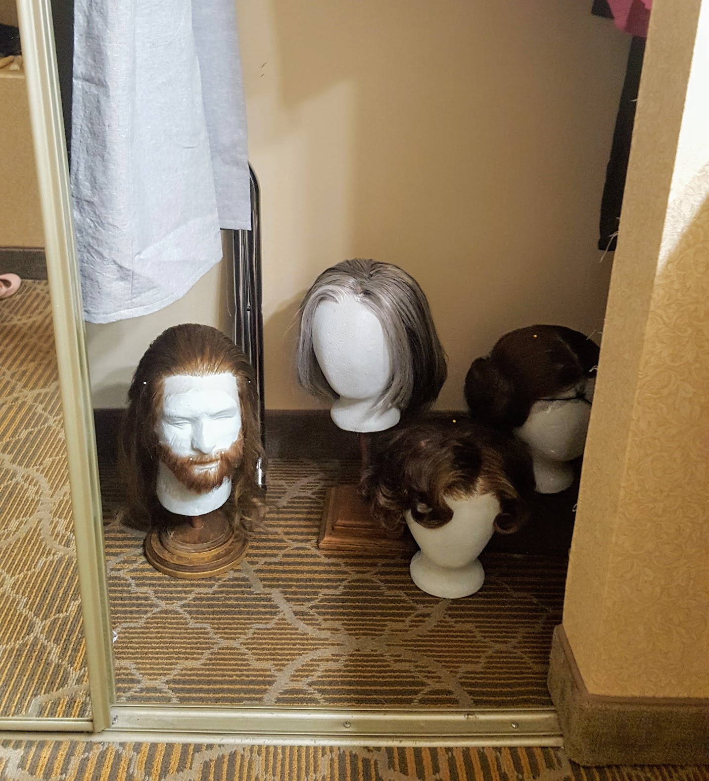 wigs stored on heads during a convention